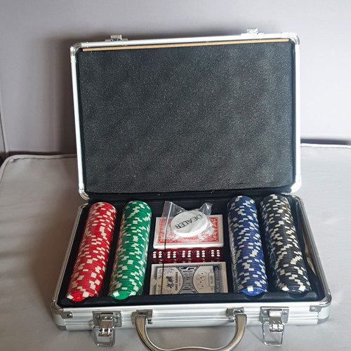 200 chip poker - 200,