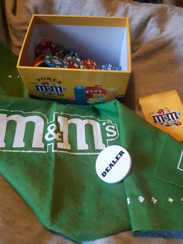 Poker set chips dealer - m&ms,